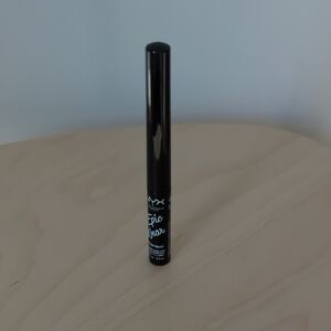 ✨FREE✨ NYX Professional Makeup Epic Wear Liquid Liner